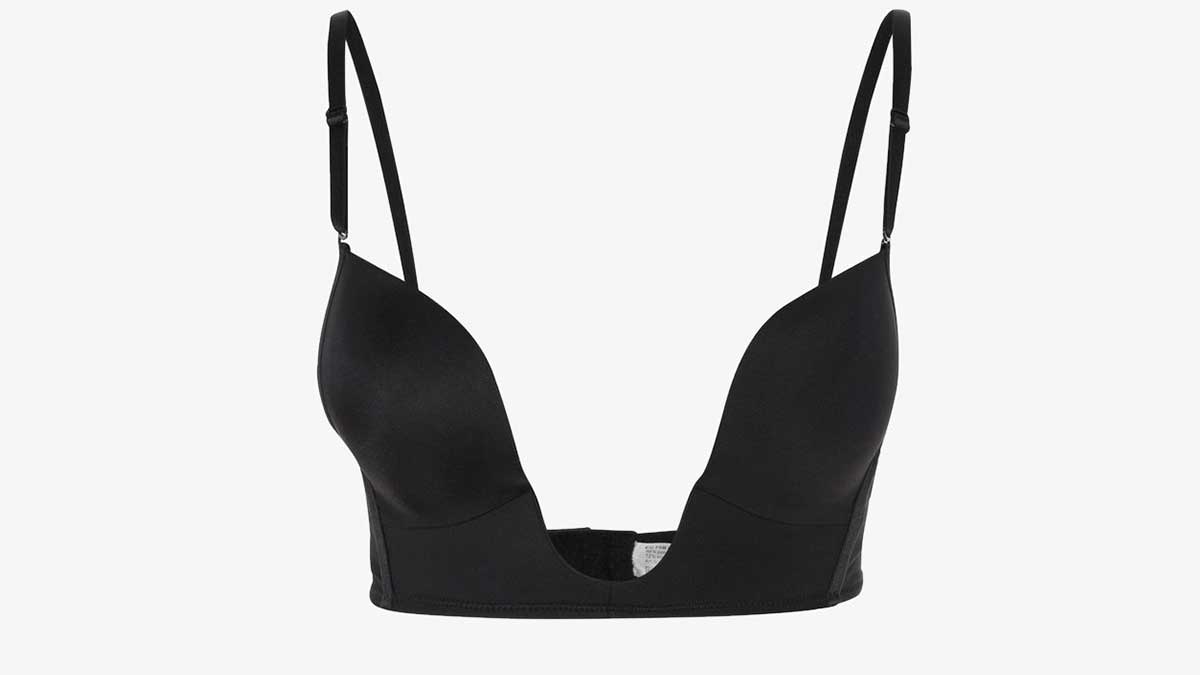 راهنمای انتخاب سوتین مناسب لباس های یقه باز