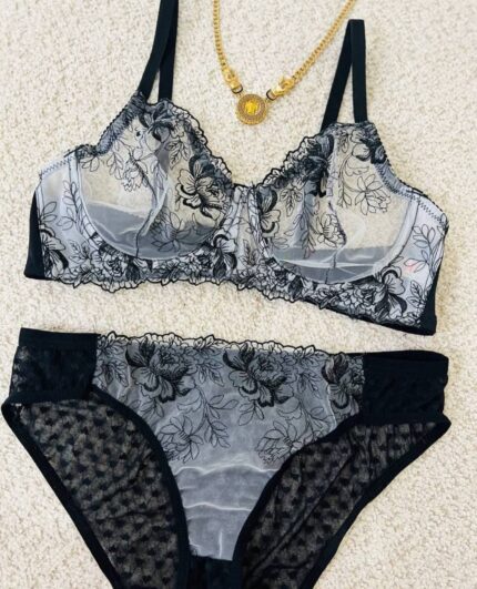 ست فنر دار اروپایی طوسی گلدوزی مشکی