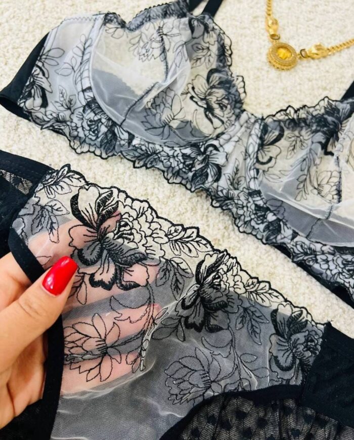 ست فنر دار اروپایی طوسی گلدوزی مشکی