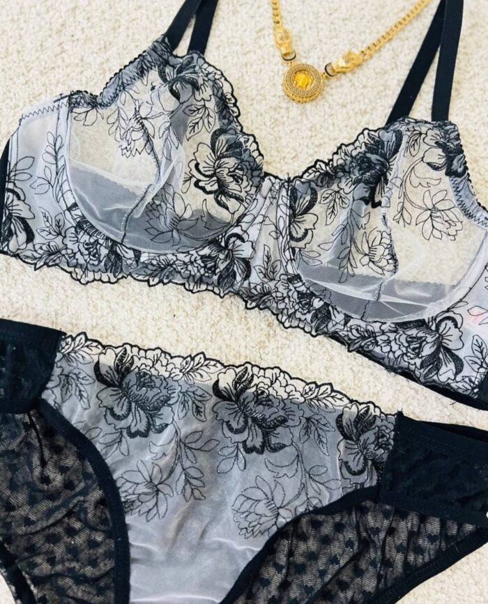 ست فنر دار اروپایی طوسی گلدوزی مشکی