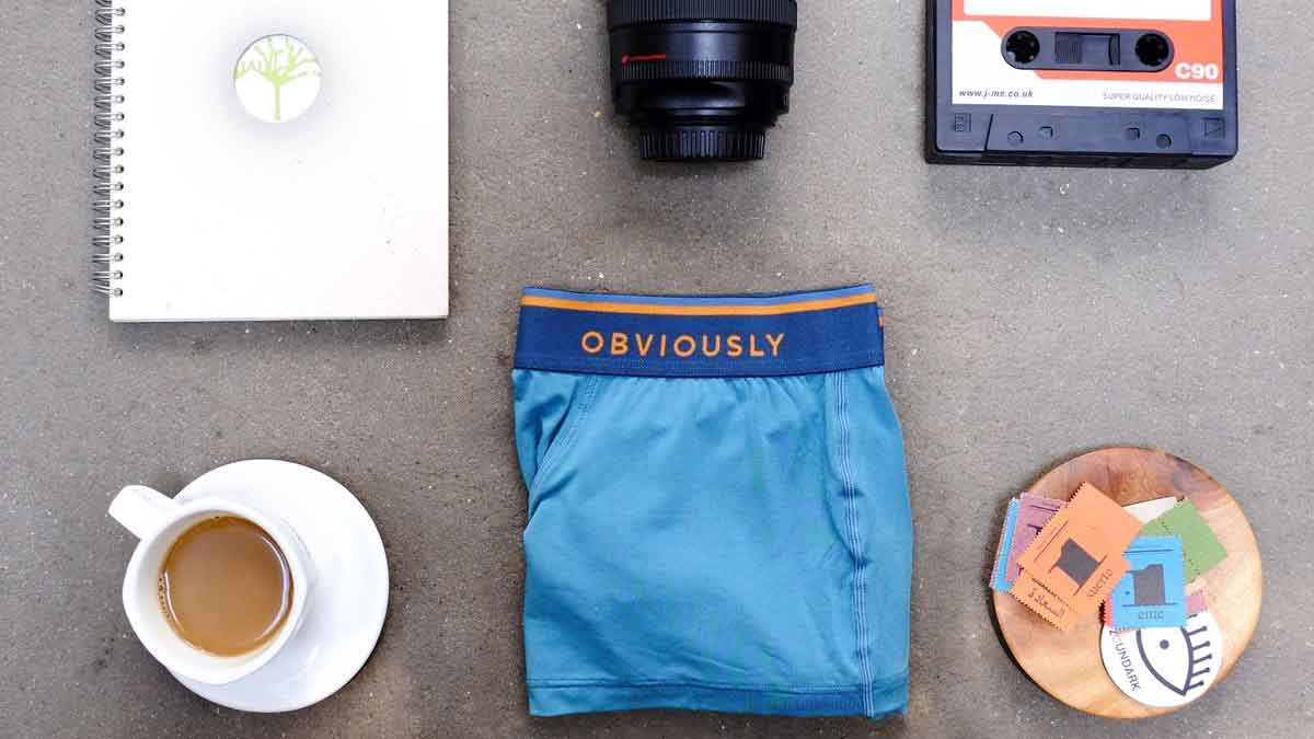 تأثیر لباس زیر بر سلامت در سفرهای طولانی